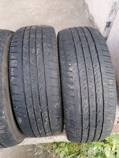 Bridgestone Dueler H/T 215/60 R17