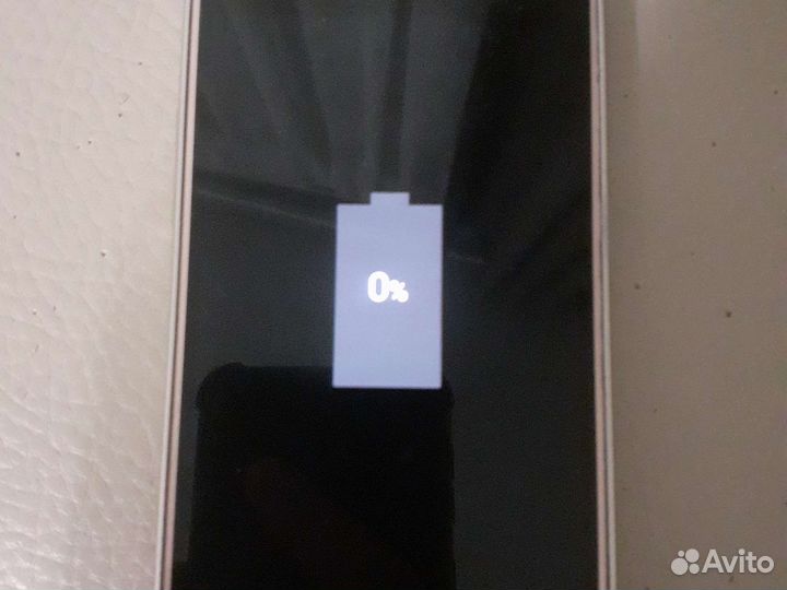 Телефон Samsung galaxy j1
