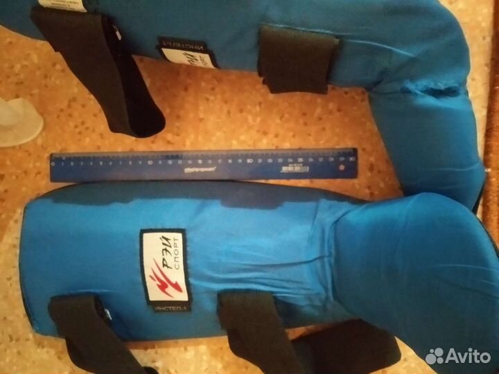 Перчатки, защита голени, пояс