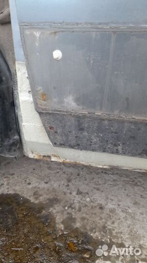 Дверь левая 2114