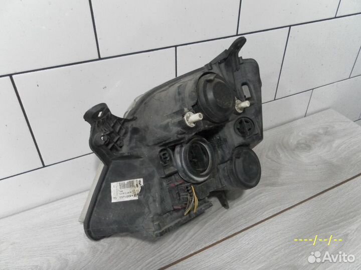 Фара правая Opel Meriva A Opel Meriva а