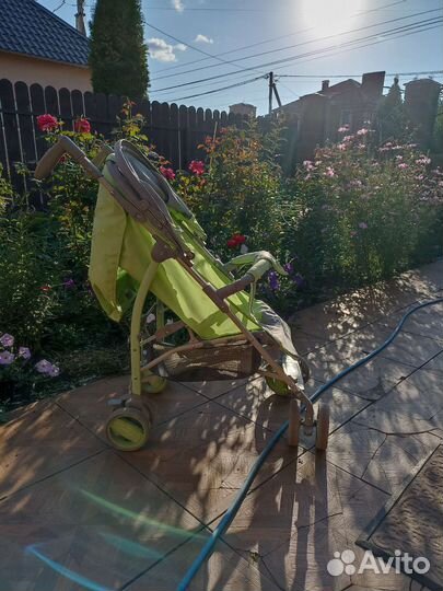 Прогулочная коляска трость