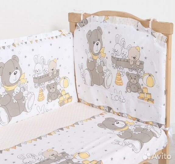 Набор в детскую кроватку: бортики и постель