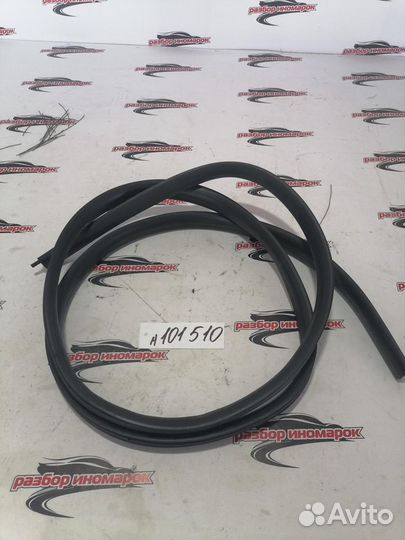 Уплотнитель проема двери передней левой Logan H4MD