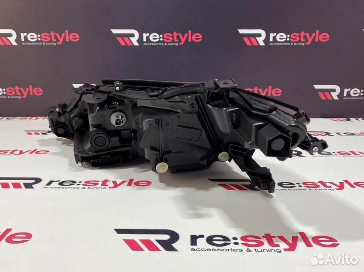 Фары Toyota Camry 70 Стиль Lexus