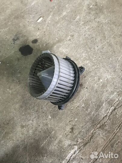 Моторчик отопителя (Chevrolet Cruze)