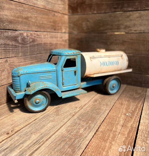 Винтажная игрушка СССР Молоко зис-150
