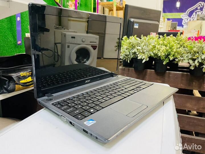 Ноутбук Acer 5733Z