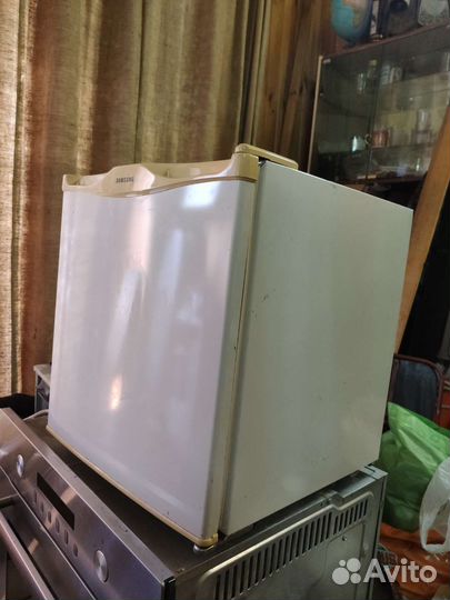 Холодильник Samsung однокамерный