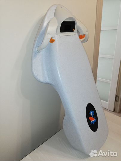 Водный электроскутер