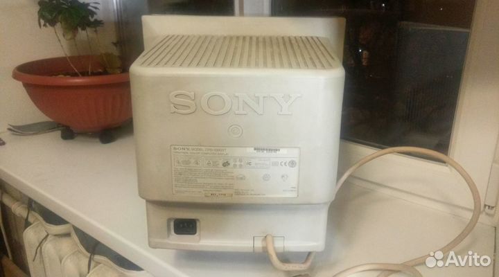 Раритетный монитор Sony Trinitron