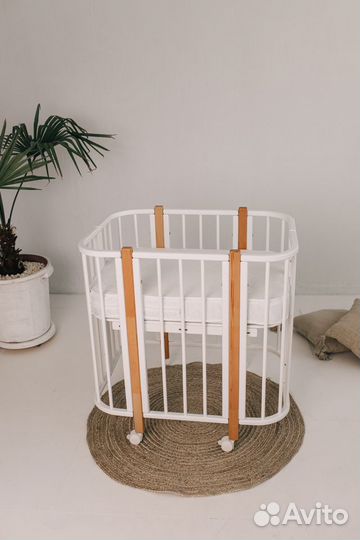 Кроватка для новорожденных