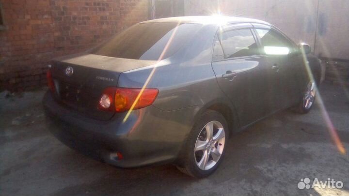 Крепление бампера заднее правое Toyota Corolla