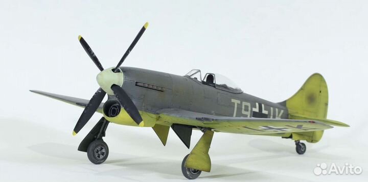 Модель самолета Hawker Tempest Mk. V