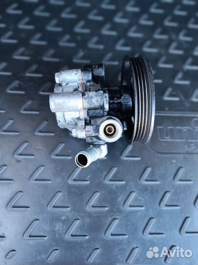 Гур насоса на Lexus RX., Toyota Harrier