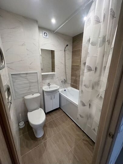 2-к. квартира, 70 м², 5/10 эт.