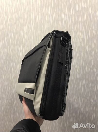 Сумка для ноутбука Belkin