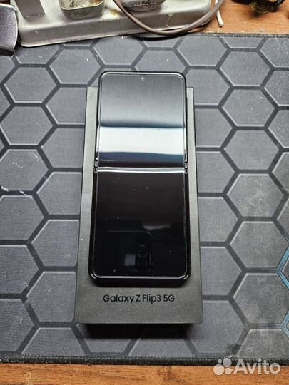 Samsung Galaxy Z Flip3, 8/256 ГБ