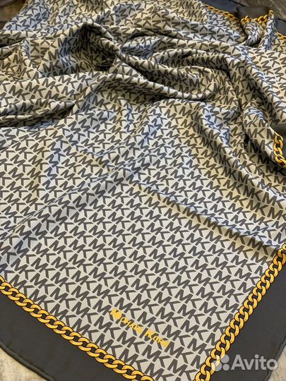 Шелковый платок Michael Kors серый с монограмм