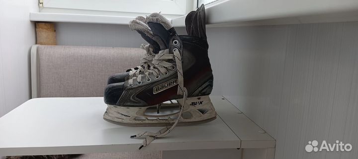 Хоккейные коньки bauer