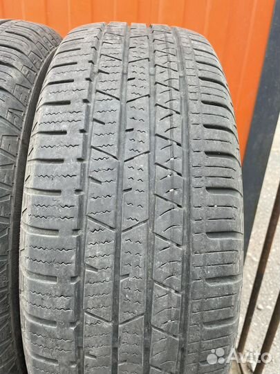 Continental ContiCrossContact LX 215/65 R16