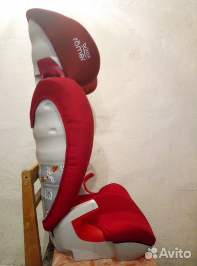 Автомобильное кресло