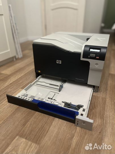 Цветной лазерный принтер HP Color LaserJet CP5225