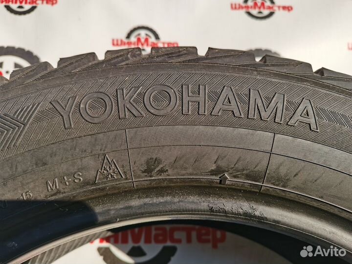 Yokohama Ice Guard IG50+ 215/60 R17