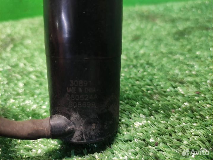 Мотор омывателя заднего стекла Toyota Auris E150