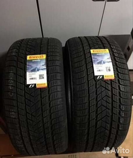 Pirelli Scorpion Winter 275/35 R22 104V