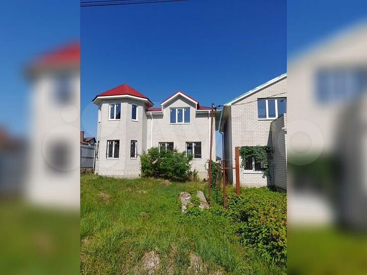 Коттедж 174 м² на участке 10 сот.