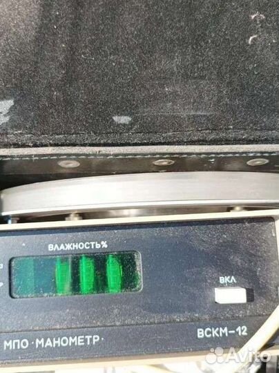 Манометр новый в чемодане