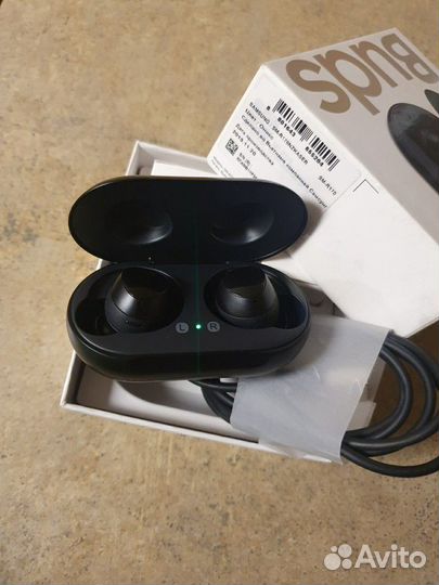 Беспроводные наушники