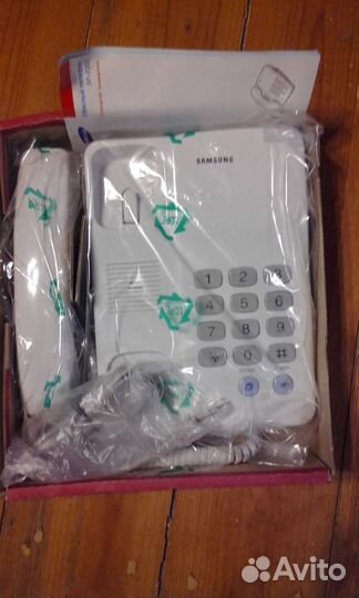 Кнопочный телефон Samsung SP-F203 новый Корея