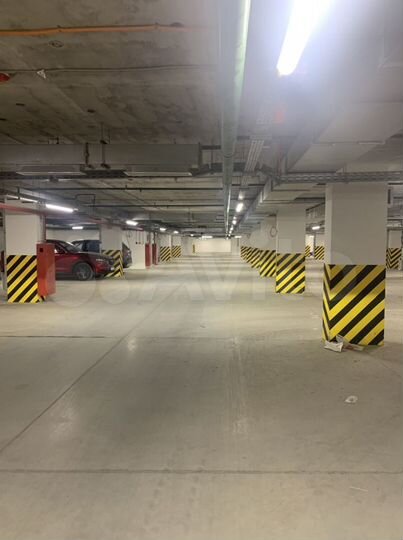 Машиноместо, 13 м²