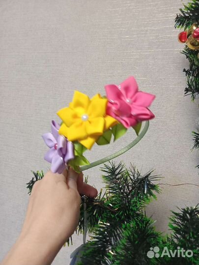 Ободок с цветами для девочки