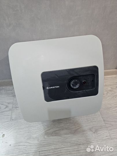 Водонагреватель Ariston