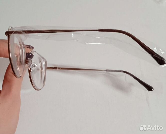 Новые очки с диоптриями -4