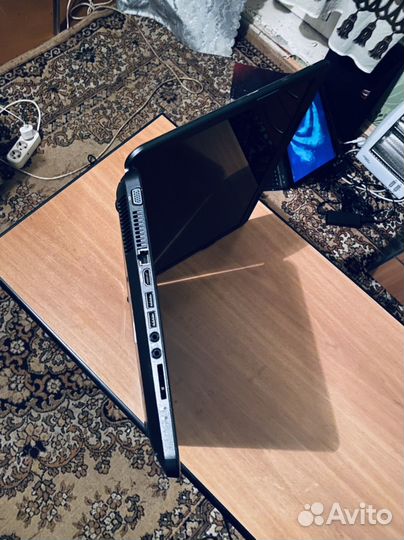 HP огромный 17,3 G7 4ядра Phenom 2 Radeon 6470 1gb