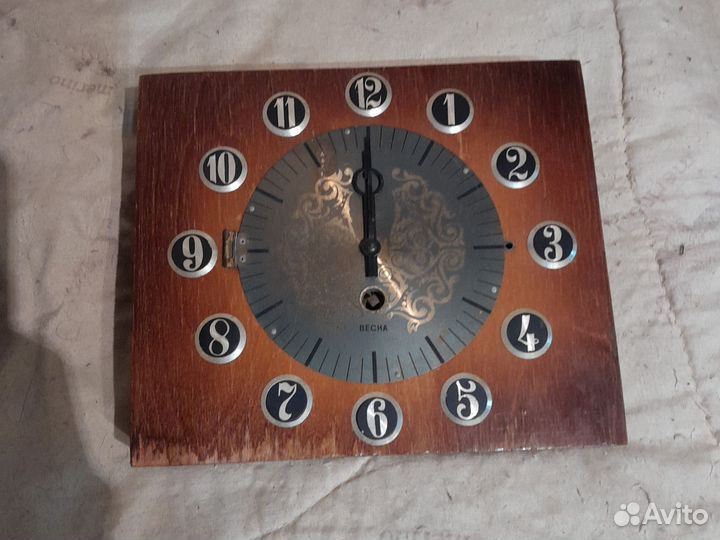 Настольный советские часы весна