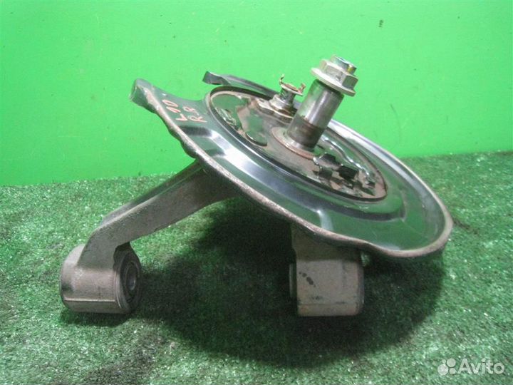 Кулак задний правый Honda FR-V (BE1) 2006