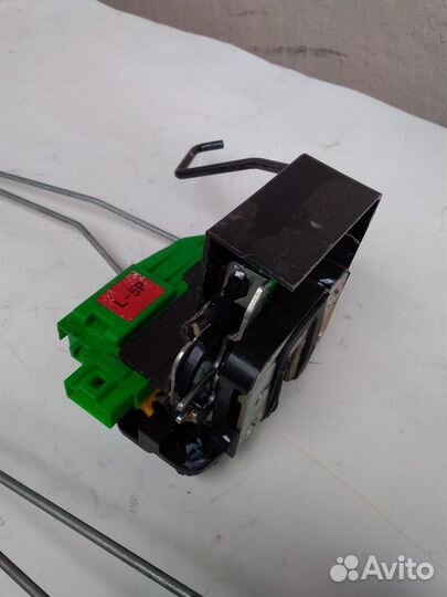 Hyundai Solaris замок двери