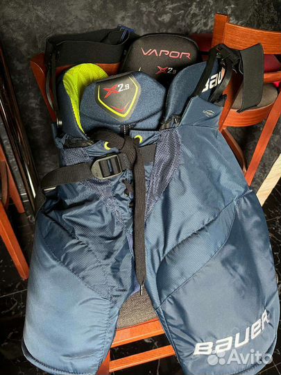 Шорты, шлем, нагрудник