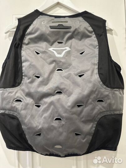 Мото-жилет Macna