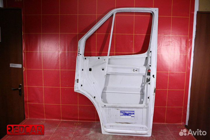Дверь передняя правая Mercedes W909 Sprinter (13)