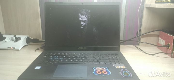 Ноутбук asus