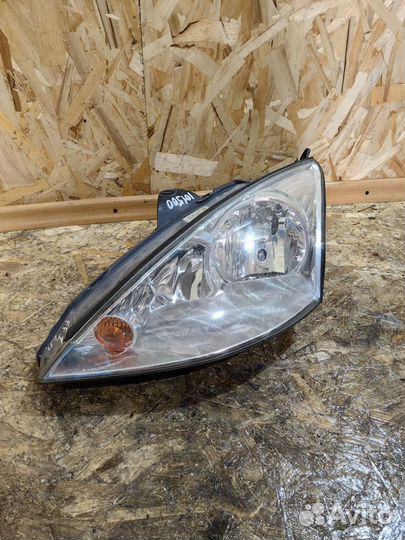 Фара левая Форд Фокус 1 бу Оригинал 2M5113W030DF