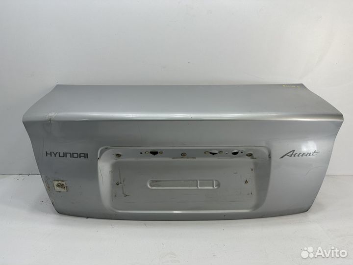 Hyundai accent крышка Багажника Дефект