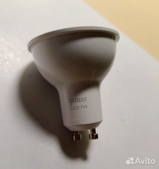 Светодиодная лампа MR16/GU10/7W