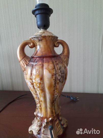 Лампа настольная без абажура